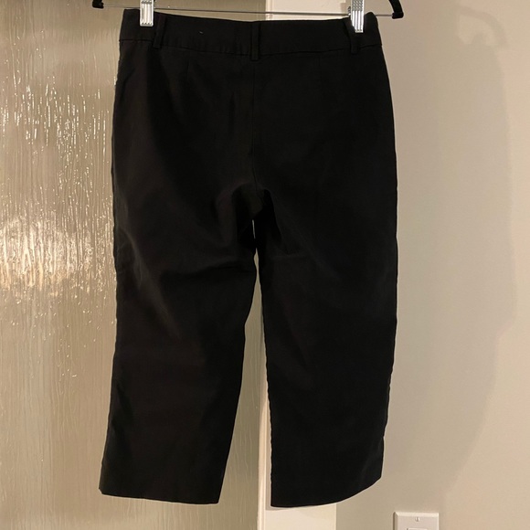 Ricki’s Button Up Capri Pants 3/4 Pants Stretch, Black, Size 4 - Picture 3 of 4